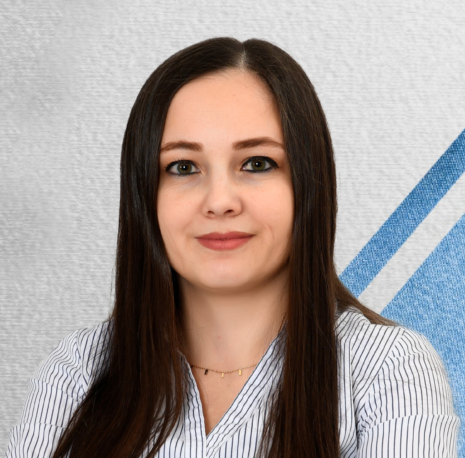 BEGÜM AKÖZ ÇEVRİMLİ